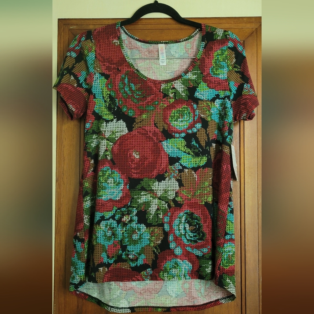 Lula roe Floral Patterned top